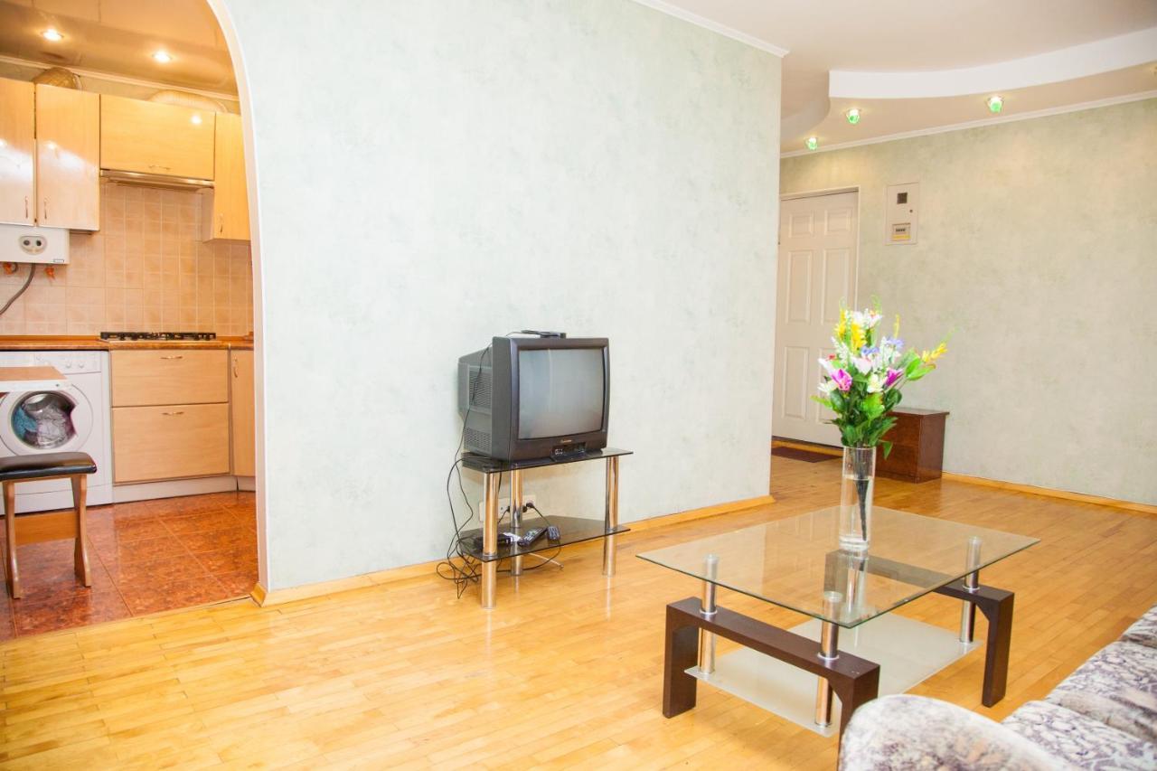 2Room Semi-Luxury Apt On Stalevarov 21 Zaporizhia Extérieur photo